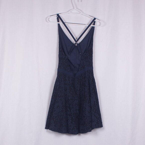 LULUS Dancing in The Moonlight Navy Blue Lace Backless Skater Dress Size… - Picture 5 of 6